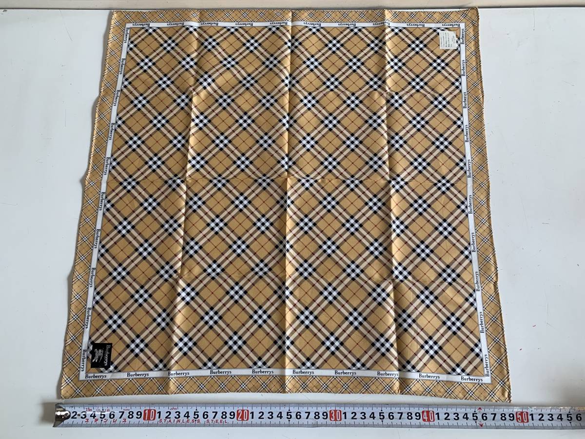 Ku301◆BURBERRY バーバリー◆ハンカチ スカーフ 50cm×50cm ノバチェック柄 レディース ファッション 送料185円 _画像4