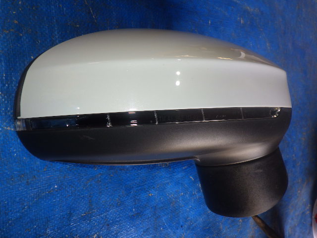 42 Audi A1 Sportback 8XCHZ original 30 year CHZ right door mirror right mirror LS9R