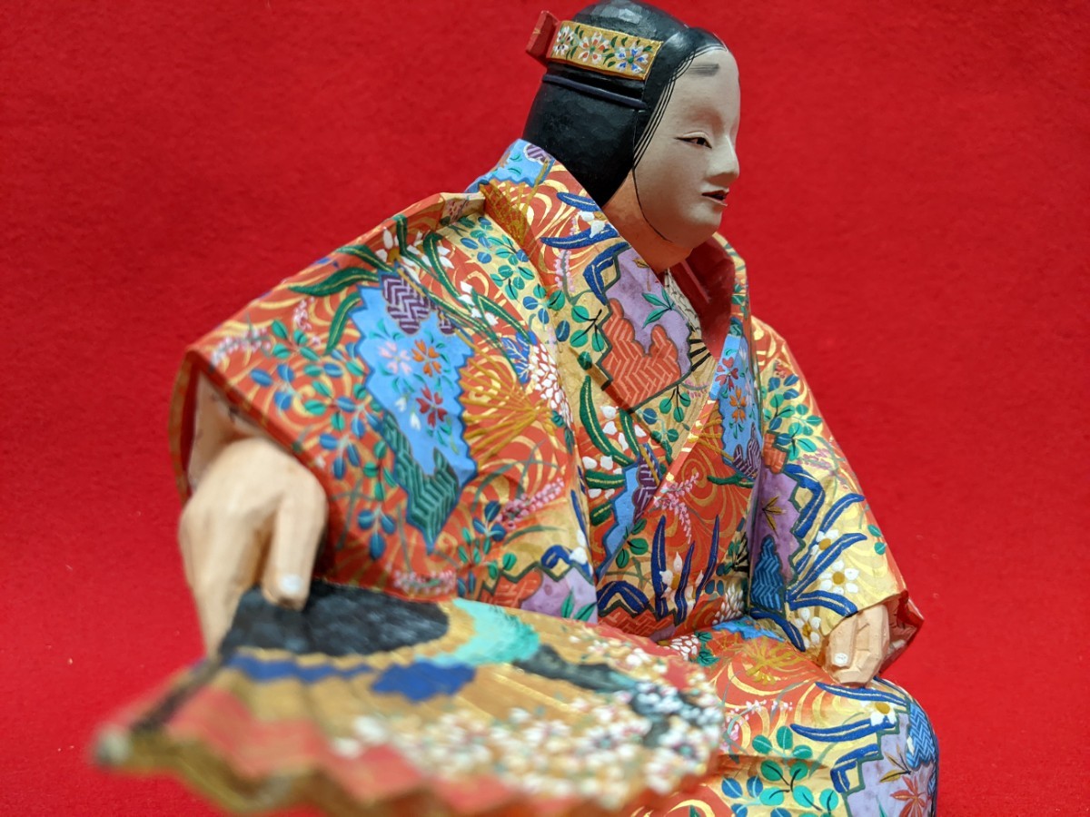 関谷充 木彫彩色 能人形 「熊野」 極彩色 共箱 高22cm _画像7
