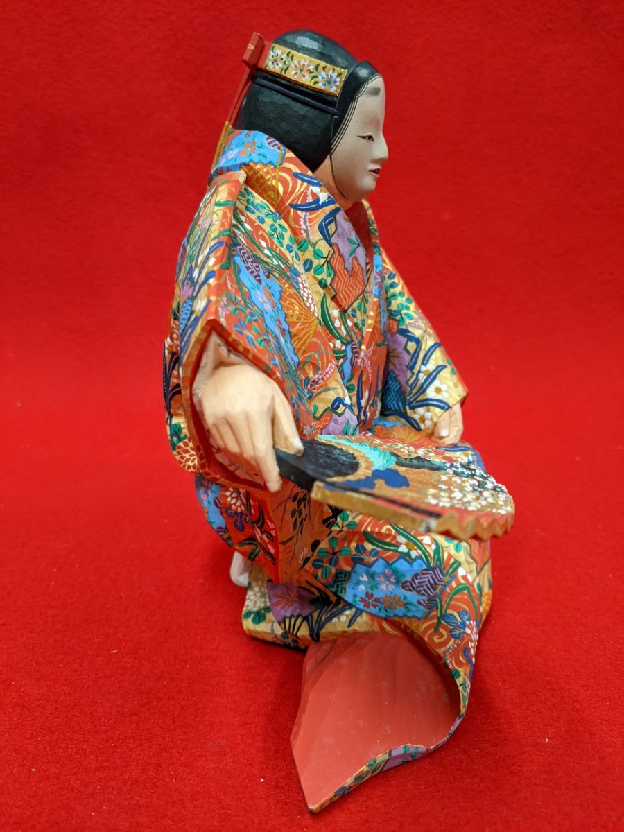 関谷充 木彫彩色 能人形 「熊野」 極彩色 共箱 高22cm _画像4