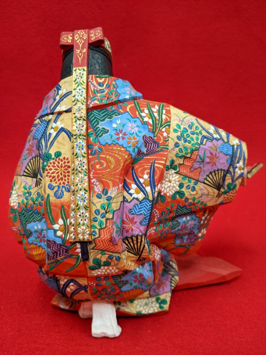 関谷充 木彫彩色 能人形 「熊野」 極彩色 共箱 高22cm _画像6