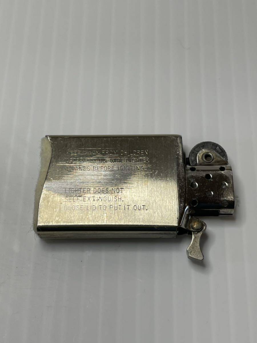 Z07 【 ZIPPO 】ビンテージ スリム ジッポ ステーツ オブ ハワイ 1981年製 ケース 、インナー クリーニング済_画像10