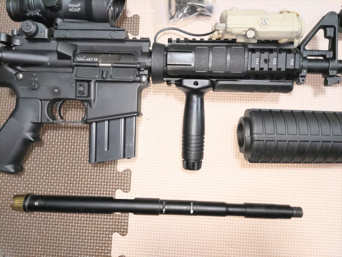 東京マルイ M4MWSベース CQB-R 外装カスタムパーツ付　M4AKSEAL特殊部隊デルタ憲兵隊MP自衛隊空挺特戦群SBUSSTSWAT警察ＬＥ_画像2