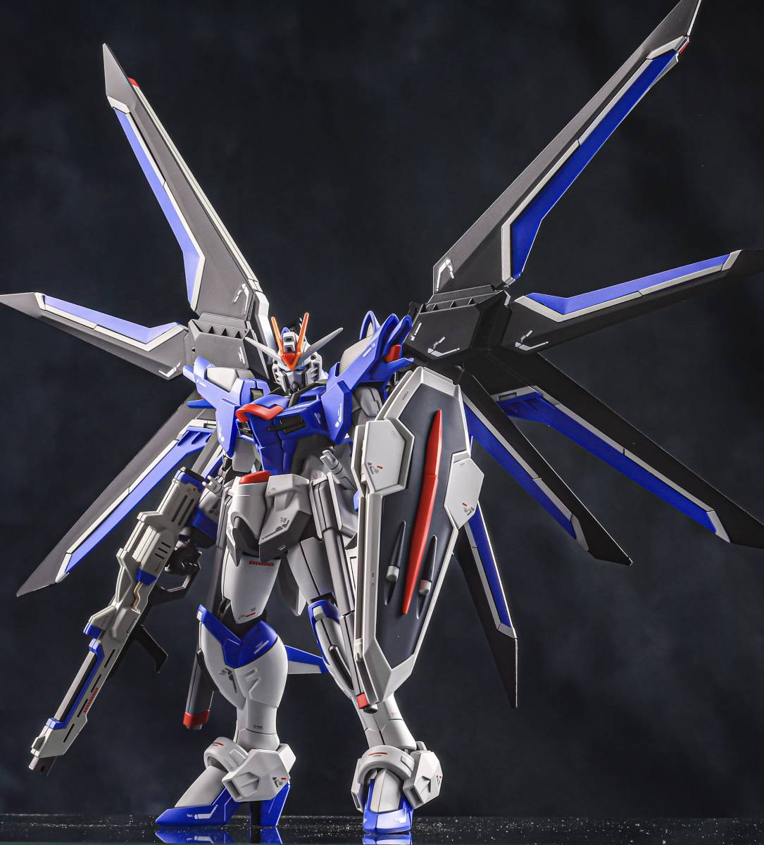 Yahoo!オークション - 1円スタート全塗装完成品 HGCE 1/144 Yahoo!オークション - 1円スタート全塗装完成品 HGCE 1/144