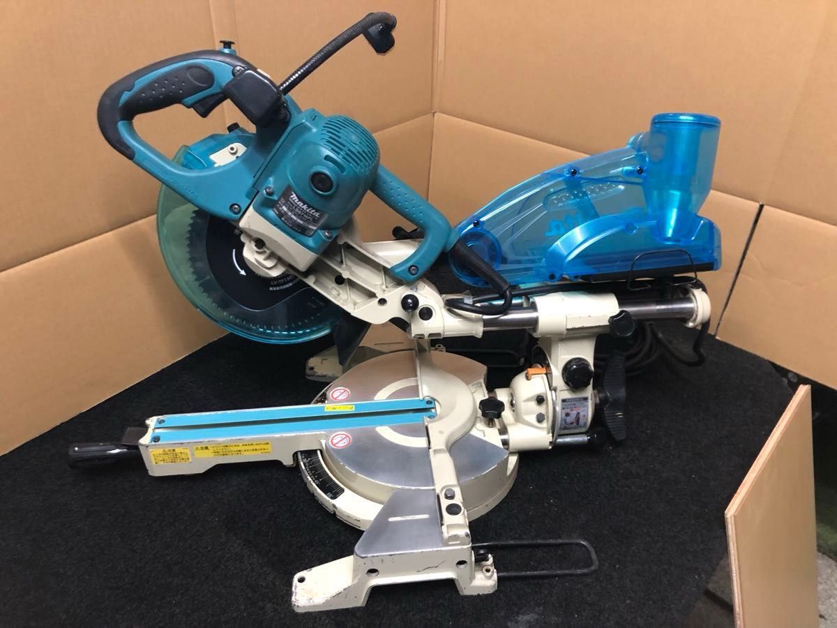 マキタスライドマルノコLS0716FL レーザー付2段スライド中古美品 マキタスライドマルノコLS0716FL レーザー付2段スライド中古美品