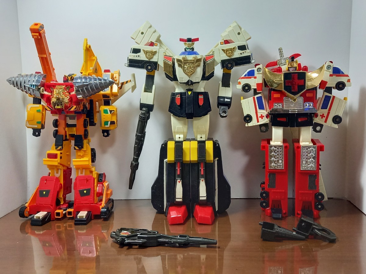 DX 合体ロボット 当時物 勇者警察 ジェイデッカー まとめて 3体 DX 合体ロボット 当時物 勇者警察 ジェイデッカー まとめて 3体