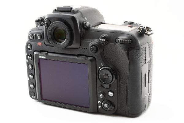 ◆美品◆ ニコン Nikon D500 ボディ Fマウント デジタルカメラ デジタル一眼レフ 元箱付き #3878の画像3