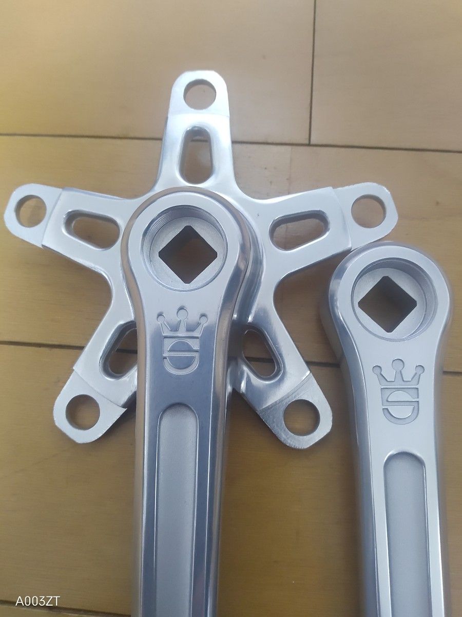 未使用】 SUGINO MIGHTY TOUR PCD110 168mm クランク W用 スギノ 未使用】 SUGINO MIGHTY TOUR PCD110 168mm クランク W用 スギノ