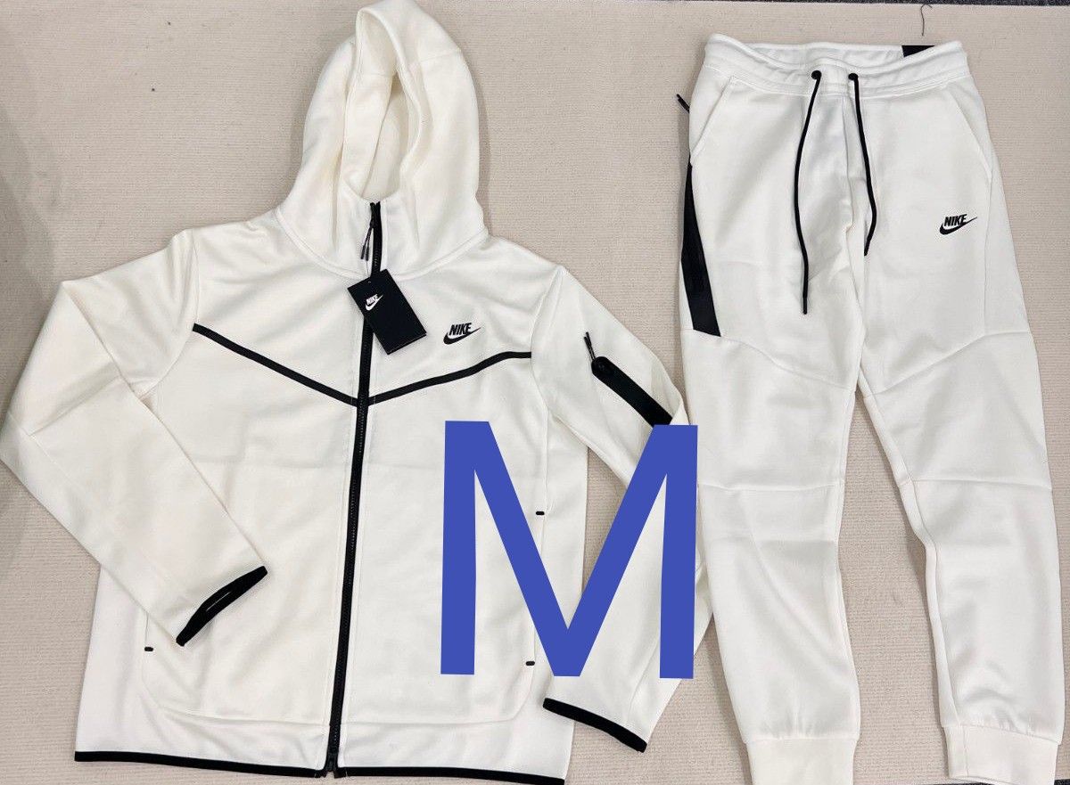 NIKE テックフリース セットアップ ジョガーパンツ フルジッフ NIKE テックフリース セットアップ ジョガーパンツ フルジッフ