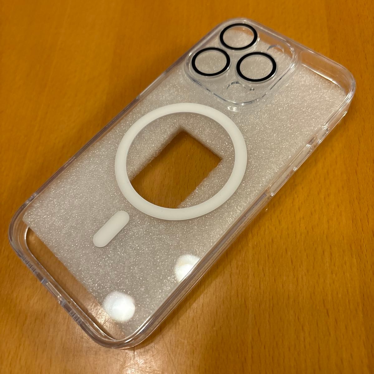 【カメラ レンズ 一体型】HUOYUO 対応 iPhone 15 Pro ケース【マグネット搭載・対応 magsafe】