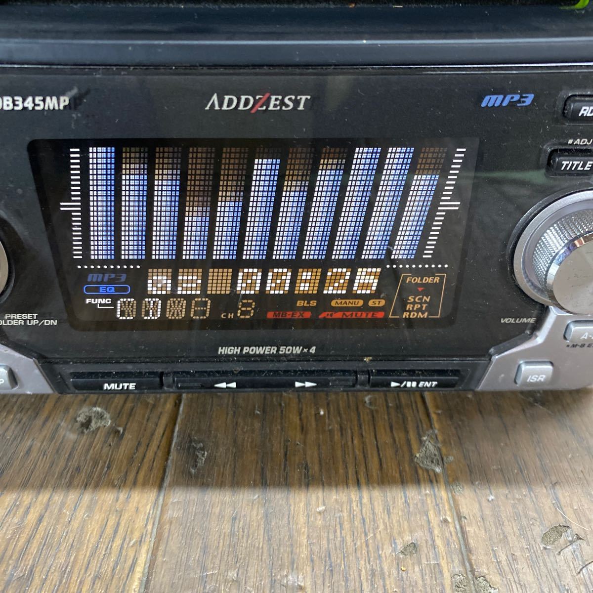 AV2-247 激安 カーステレオ ADDZEST ADB345MP 0008811SI CD カセット FM/AM プレーヤー 本体のみ 簡易動作確認済み 中古現状品_画像2