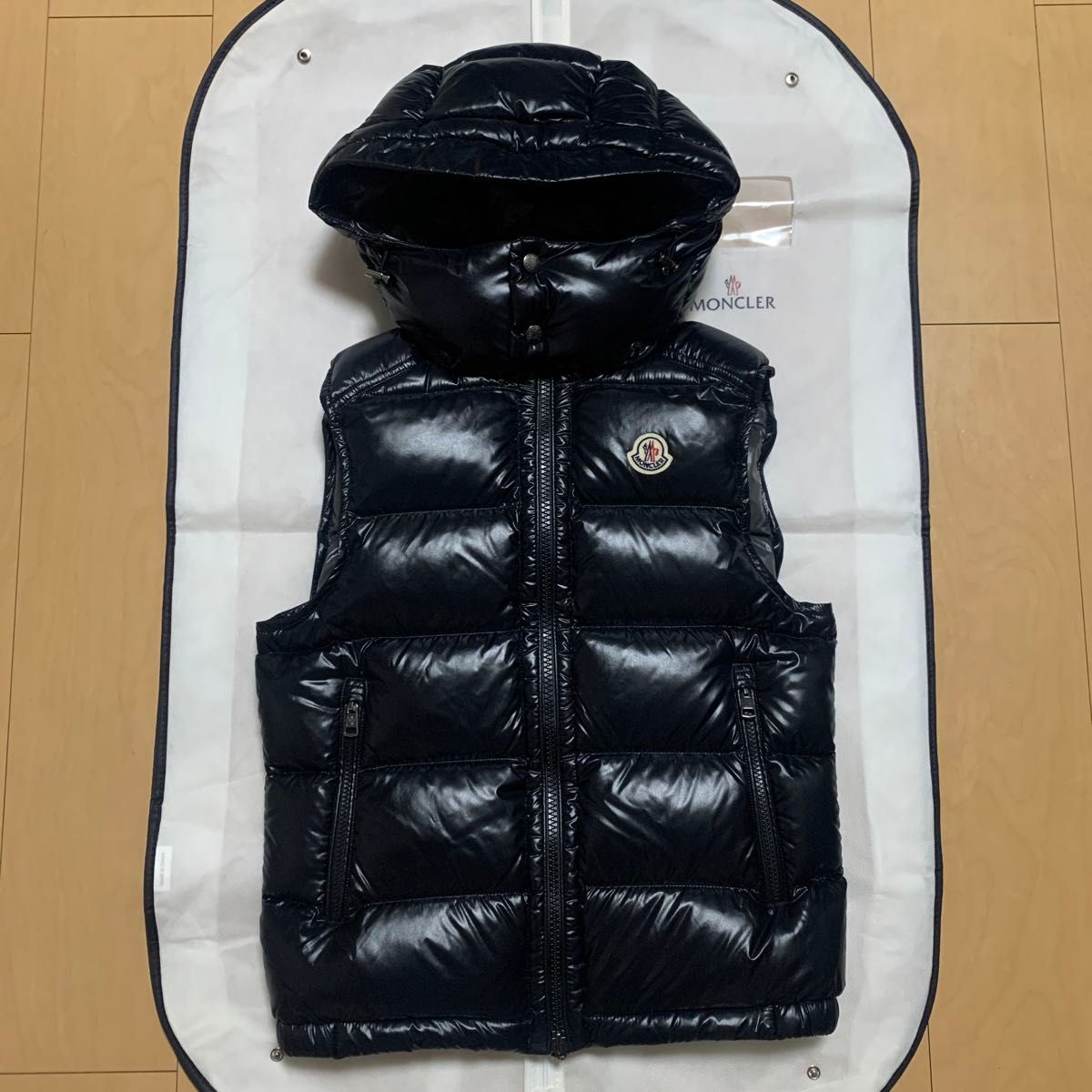 【2022AW】【極美品】MONCLER モンクレール ダウンベスト BORMES GILET ボルム ジレ フード付 0サイズ