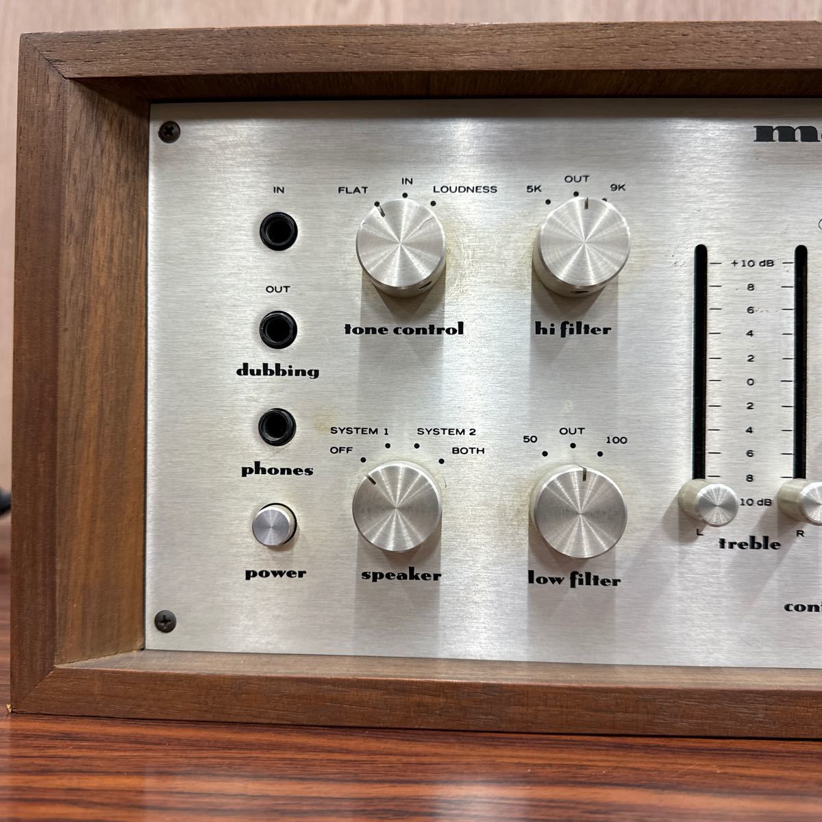 11 Marantz マランツ プリアンプ/コントロールアンプ Model 3300 通電OK_画像2