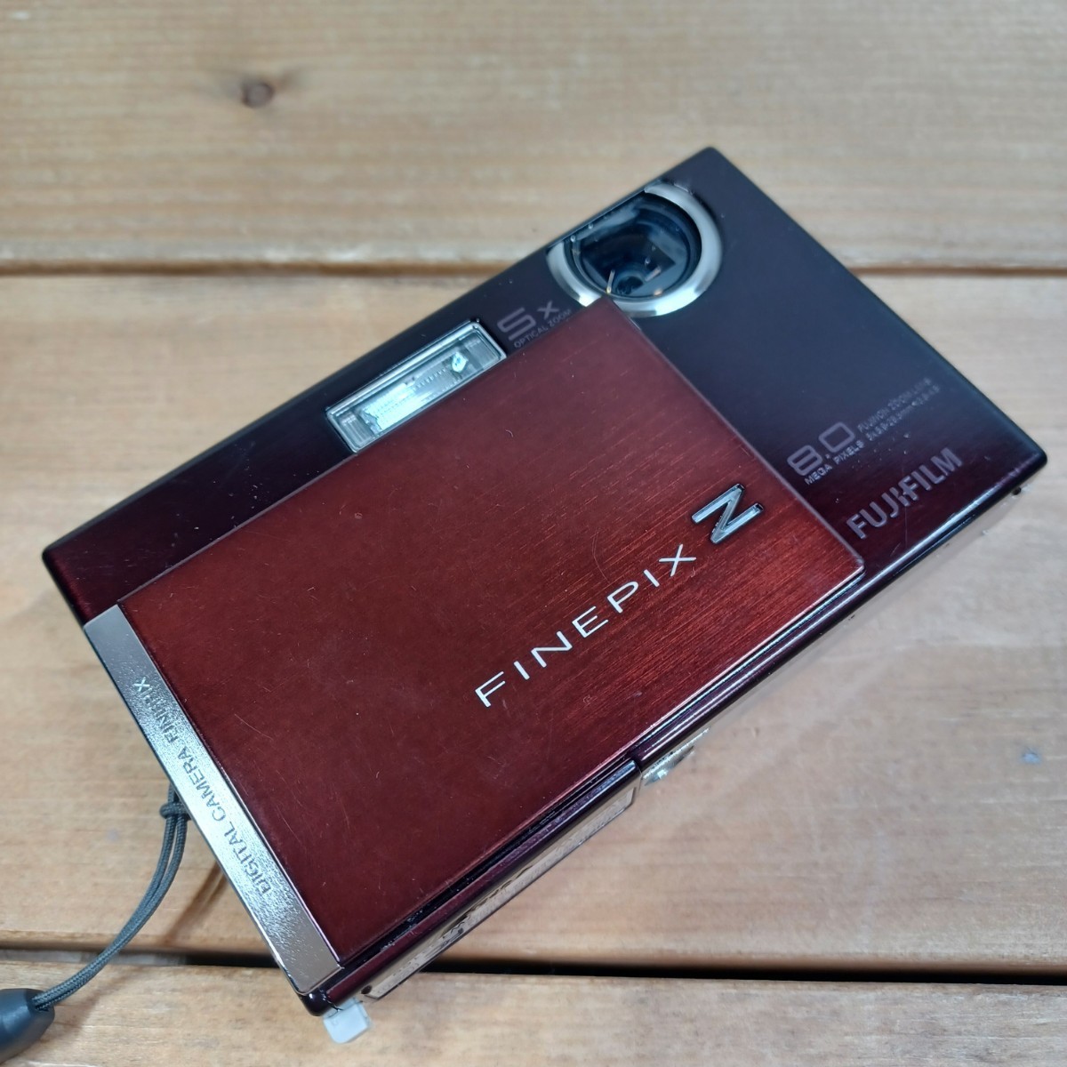 ◆FUJIFILM Finepix Z100fd コンパクトデジタルカメラ◆バッテリー/充電器付属_画像2