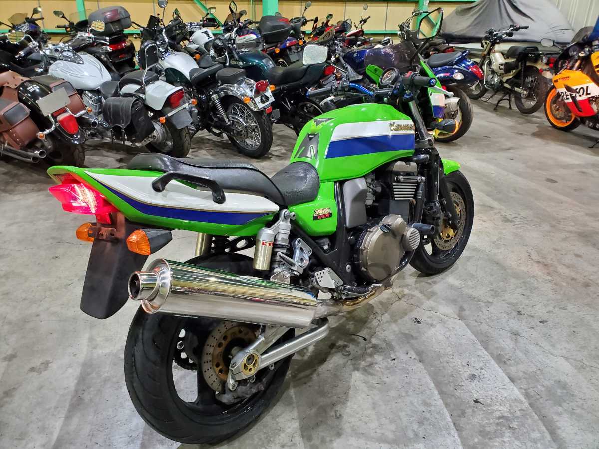 格安　ZRX1200R　ZRT20A　セル始動　車検R7年1月　41572ｋｍ　ローソン　平成16年式　ZRX1200　_画像5