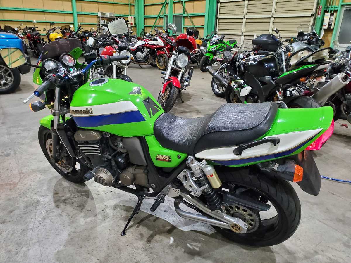 格安　ZRX1200R　ZRT20A　セル始動　車検R7年1月　41572ｋｍ　ローソン　平成16年式　ZRX1200　_画像3