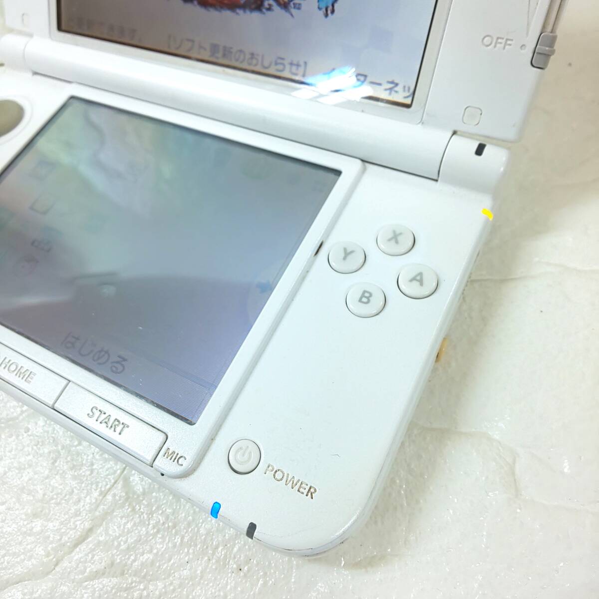 ◎任天堂◎ニンテンドー Nintendo 3DS LL(SPR-001) 本体 ホワイト SDメモリー4GB ゲームソフト(Monster Hunter XX) 即発送_画像4