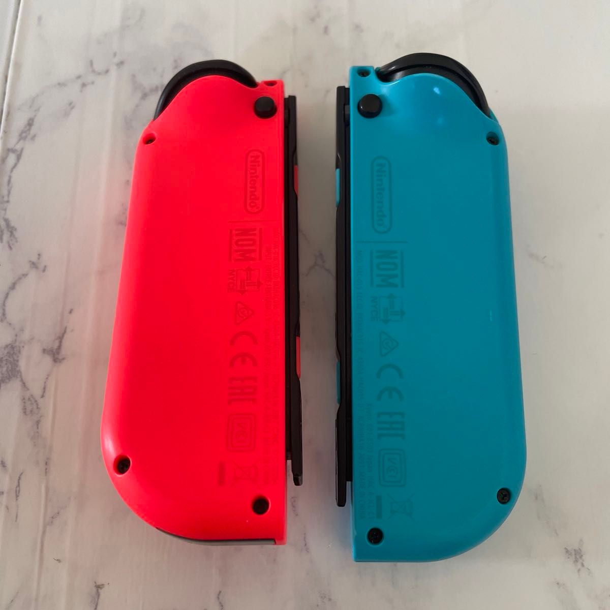 JOY-CON ジョイコン　ネオンブルー　ネオンレッド