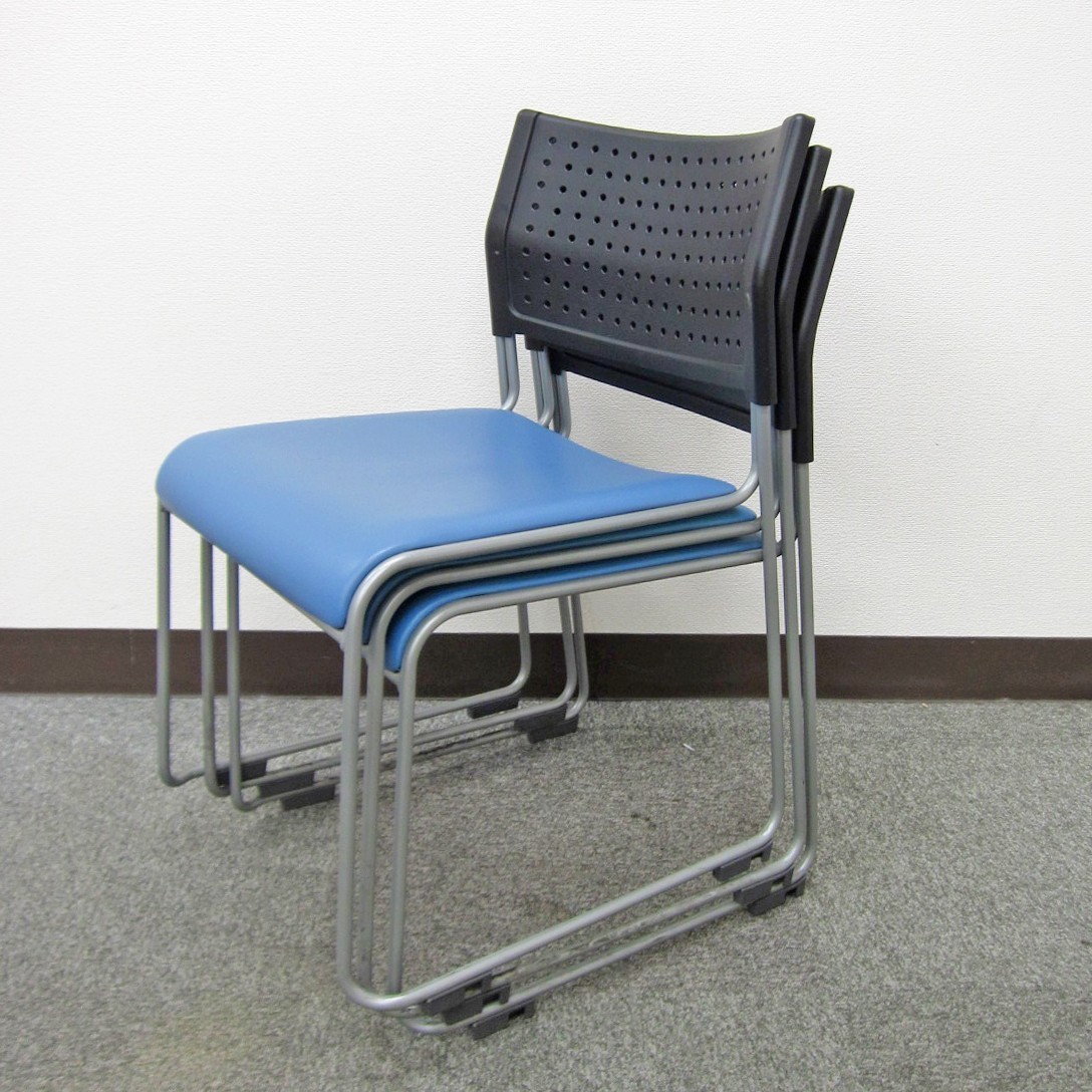 椅子 3脚セット スタッキングチェア オフィスチェア オフィス家具 青 ブルー イス アイリスチトセ 会社 事務所　送料込み_画像2