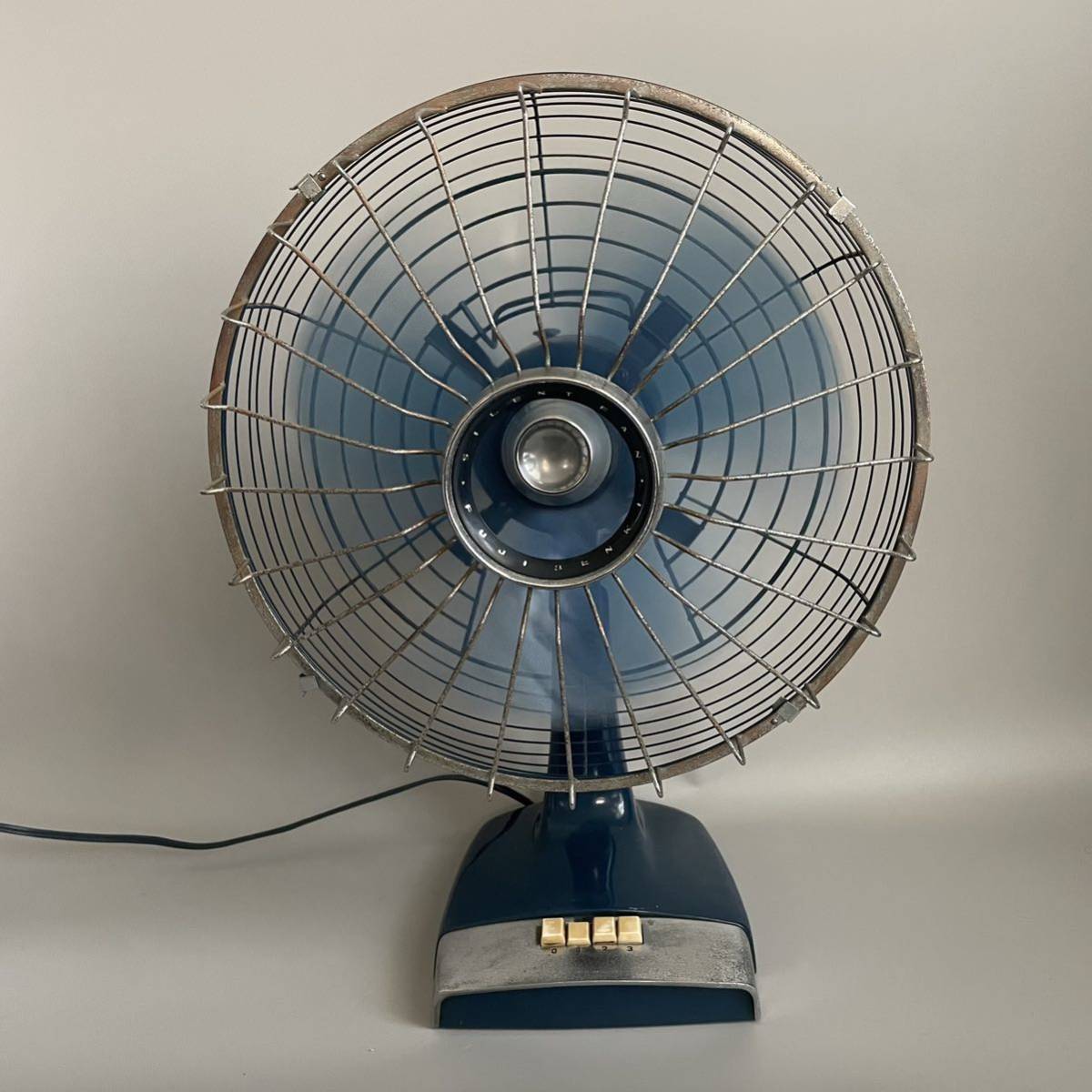 【希少】【動作品】　FKS3061 FUJI SILENT FAN 扇風機 富士電機 レトロ扇風機 30cm レア　羽カバー銅仕様_画像1