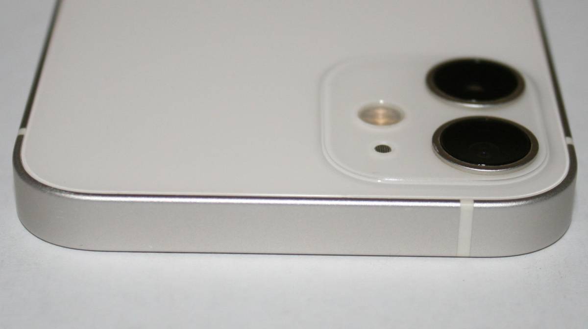 AU iPhone12 mini 64GB ホワイト AU-MGA63J 本体のみ　SIMロック解除済み_画像7