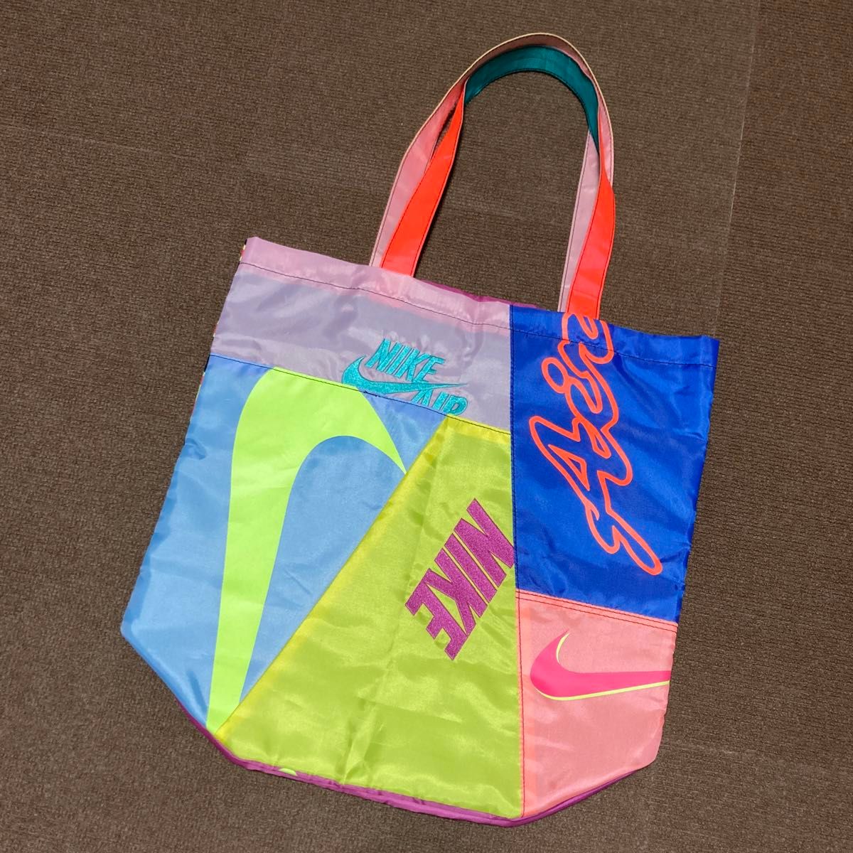 NIKE AIR MAX2 LIGHT ATMOS トートバック ナイキ アトモス エコ NIKE AIR MAX2 LIGHT ATMOS トートバック ナイキ アトモス エコ