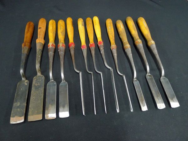 N1076 鏝鑿【金藤】 丸鉋平鉋細鉋等の鏝鑿12本セット 建築大工 N1076 鏝鑿【金藤】 丸鉋平鉋細鉋等の鏝鑿12本セット 建築大工