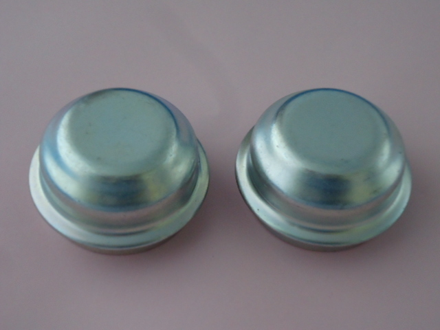 {ha} ** Hakosuka * Ken&Mary * Japan *R30*R31 etc. front hub cap 2 piece set new goods **