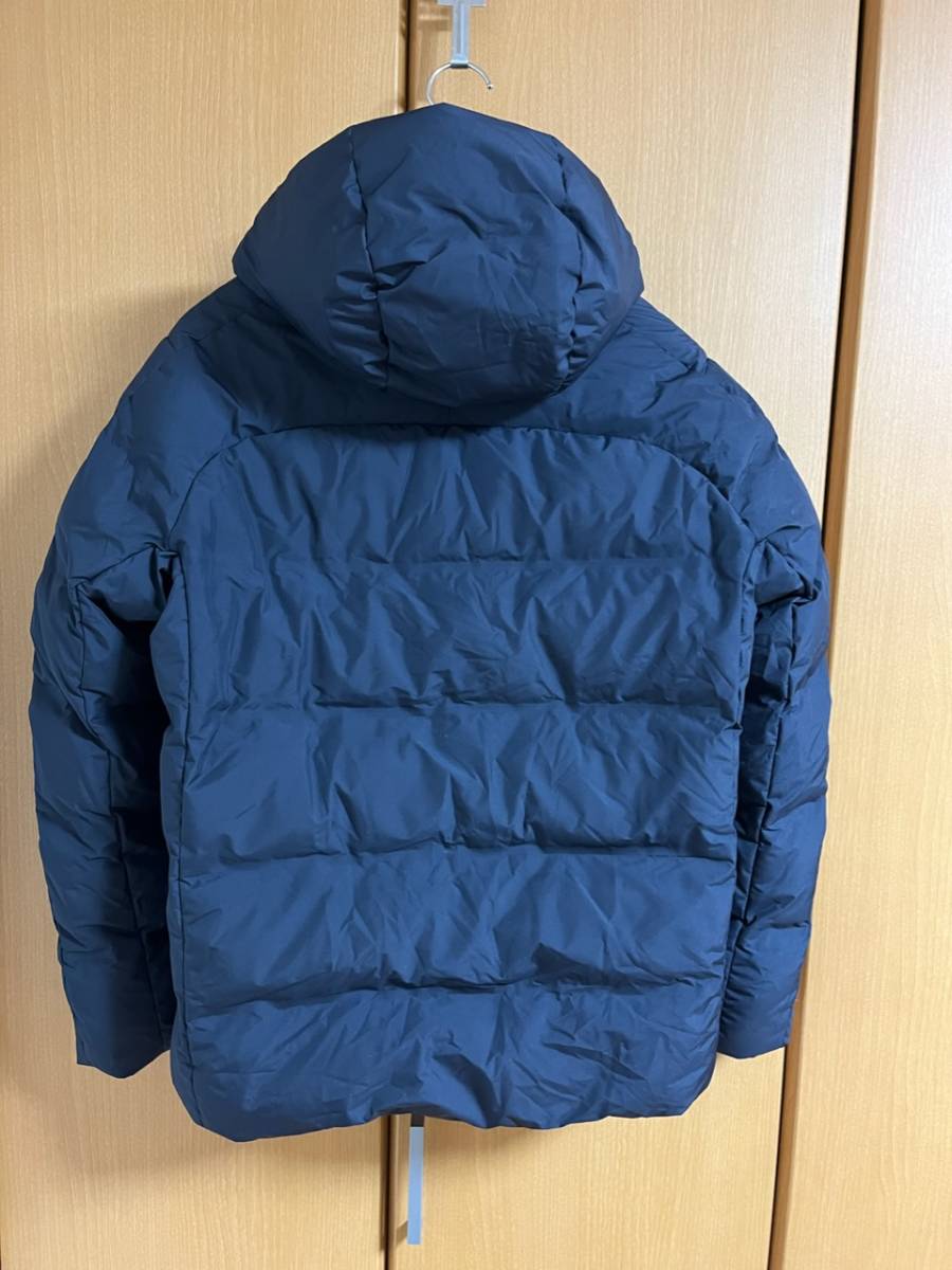 UNIQLO ユニクロ シームレスダウンパーカ ネイビー サイズL 収納 UNIQLO ユニクロ シームレスダウンパーカ ネイビー サイズL 収納