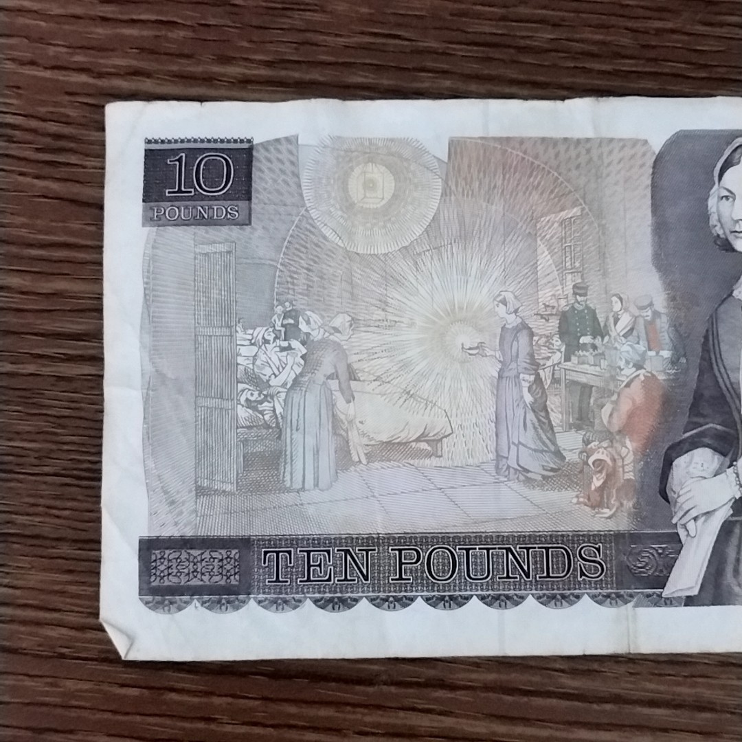 【TH0215】イギリス 10ポンド 5ポンド 紙幣 おまとめ2点 旧紙幣 ヴィンテージ コレクション レア 希少 破れ有り シワ 折れ有り お金_画像6