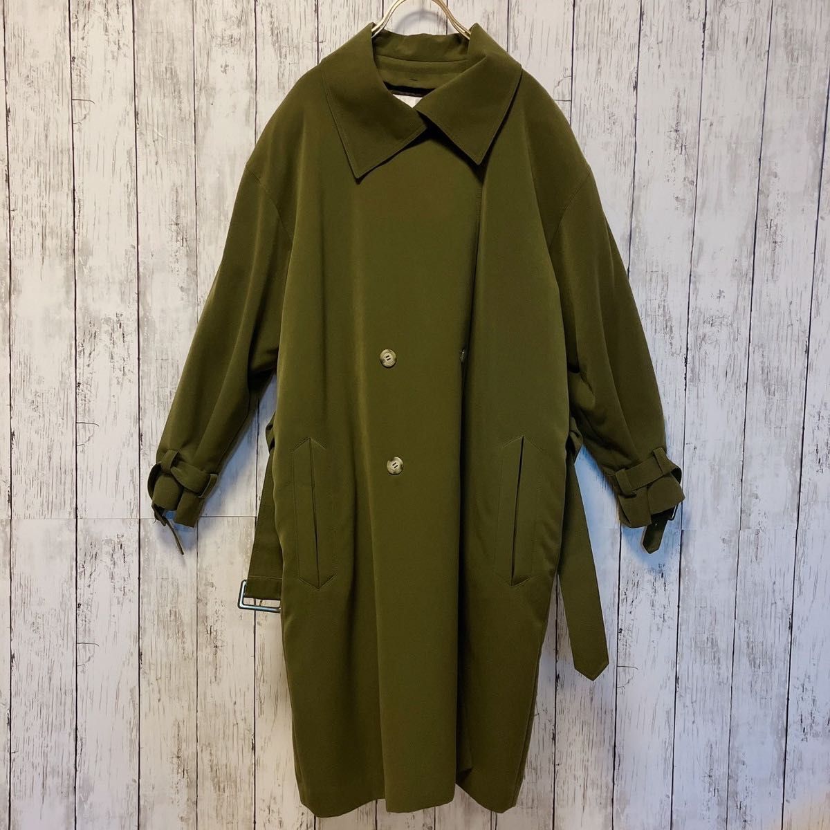 新品未使用】NONA トレンチコート【9号】カーキ 肩パッド グンゼ 新品未使用】NONA トレンチコート【9号】カーキ 肩パッド グンゼ