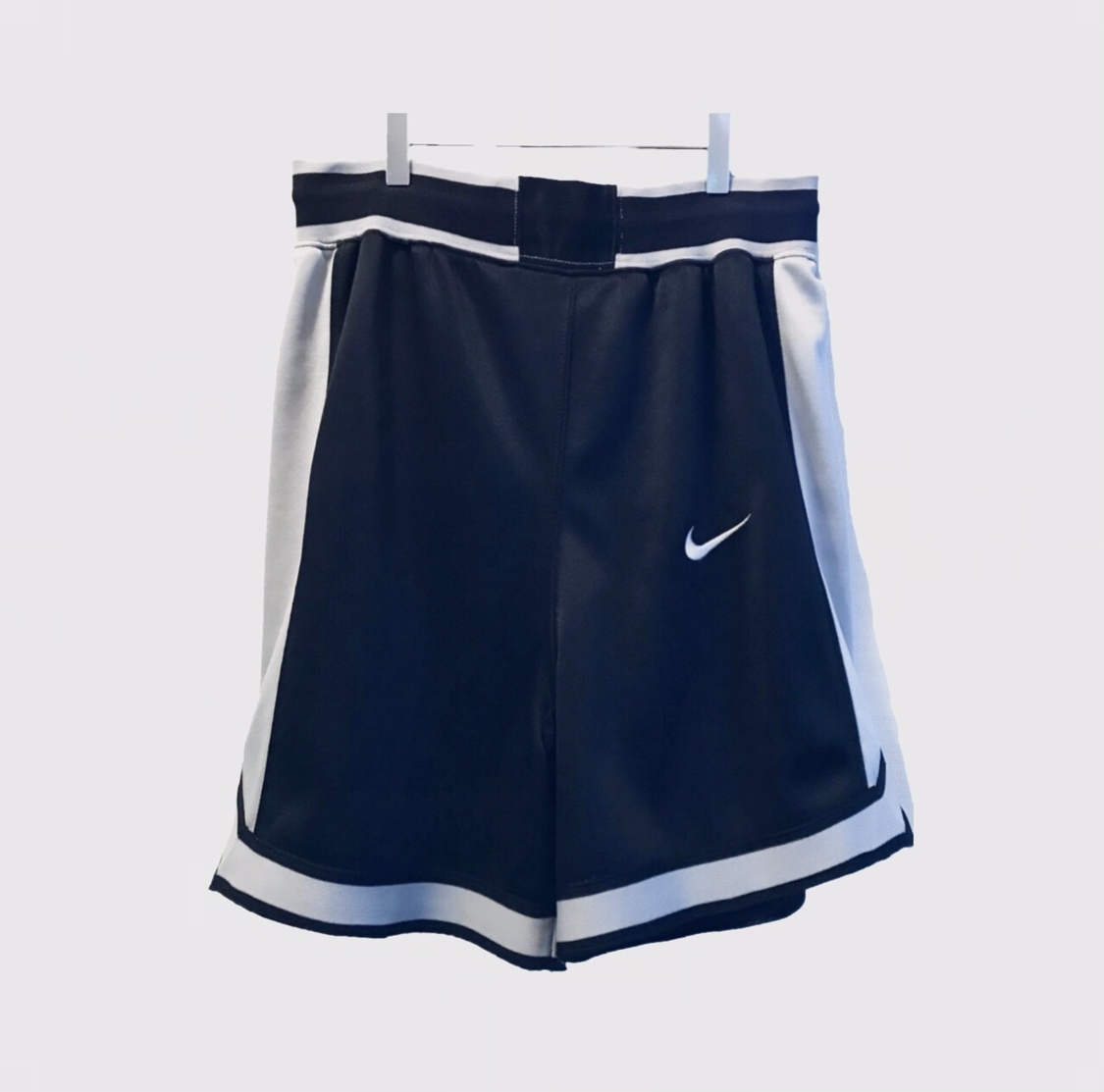 ナイキ バスパン ハーフパンツ バスケットボール 希少デザイン Mサイズ ブラック グレー NIKE SWOOSH BASKETBALL 匿名発送 送料無料_画像3