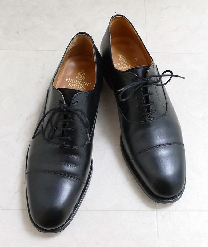 英国靴 Herring Shoes Herring Rackenford in Black CALF