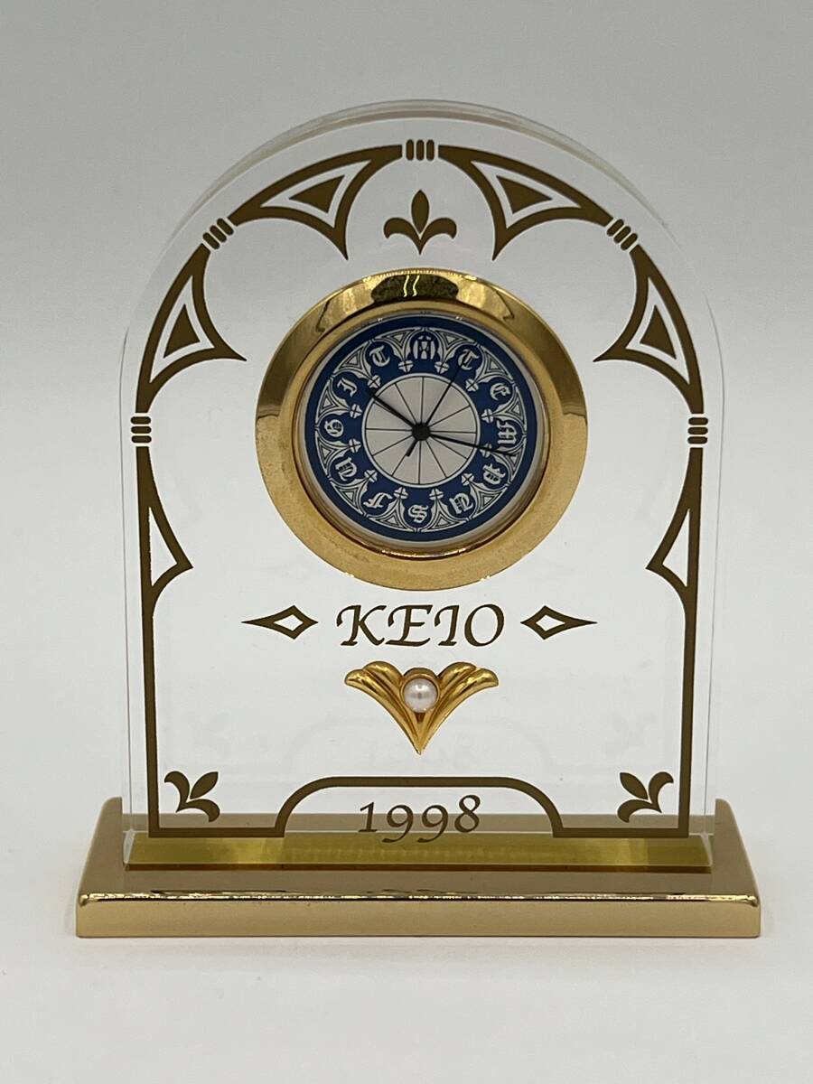 現状品 慶應義塾大学 KEIO 1998年 卒業記念品 MIKIMOTO ミキモト 真珠付 パール 樹脂製 置時計の画像2