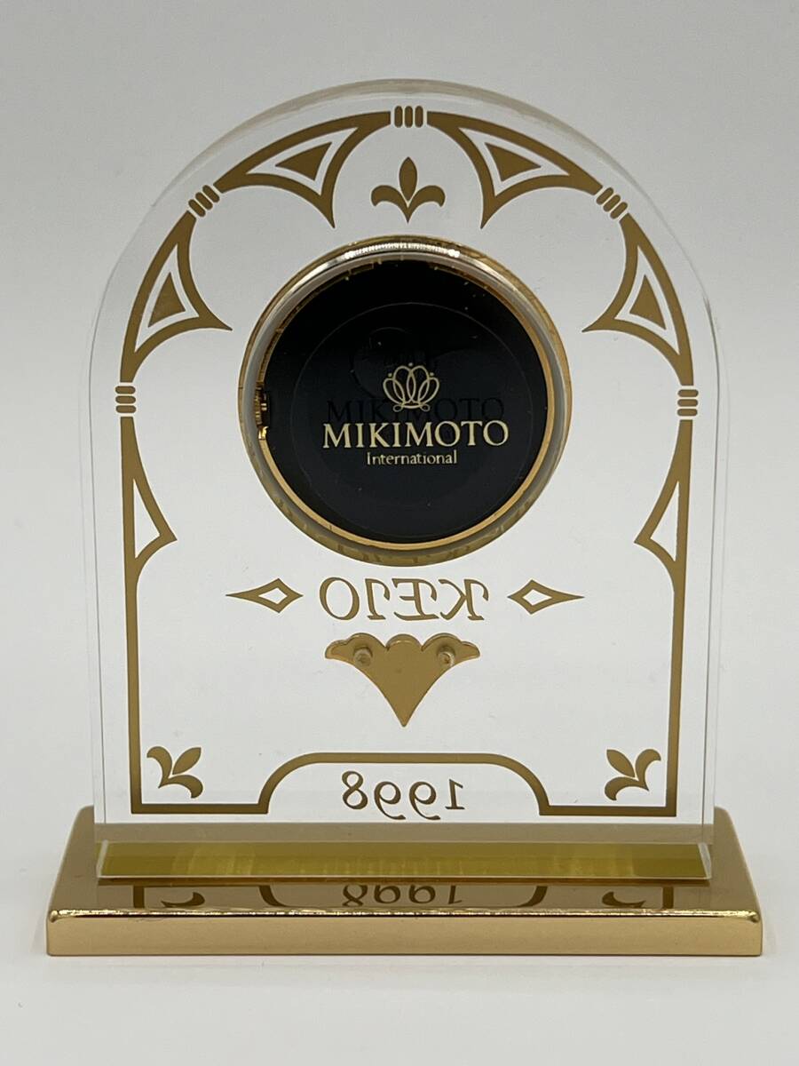 現状品 慶應義塾大学 KEIO 1998年 卒業記念品 MIKIMOTO ミキモト 真珠付 パール 樹脂製 置時計の画像3