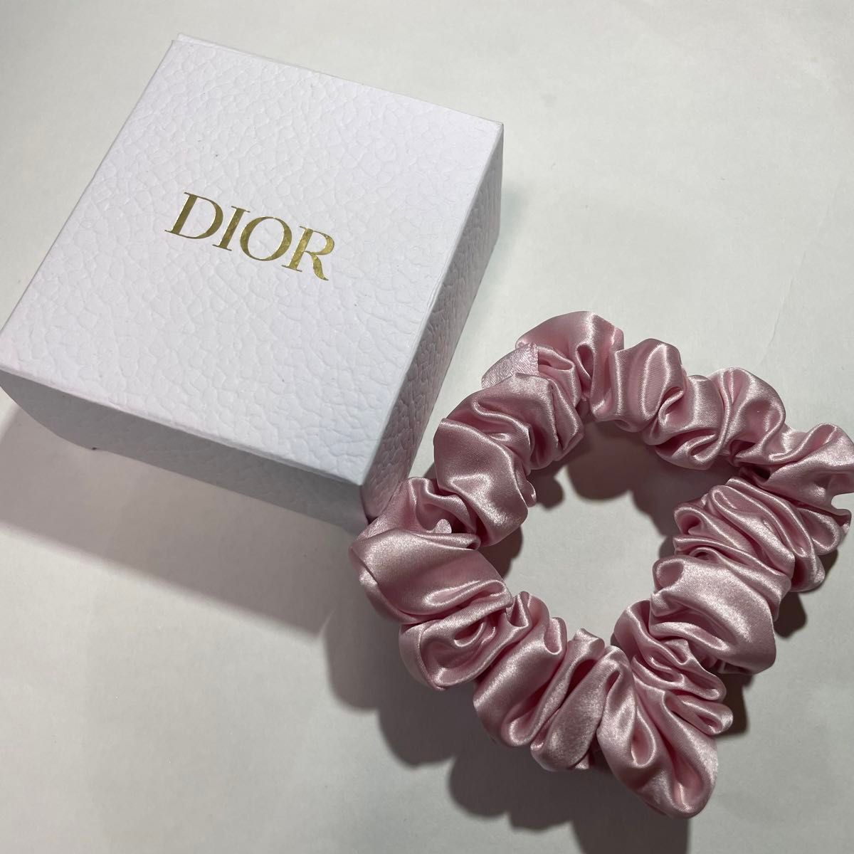 【未使用】Dior ディオール ノベルティ ヘアアクセ　シュシュピンク