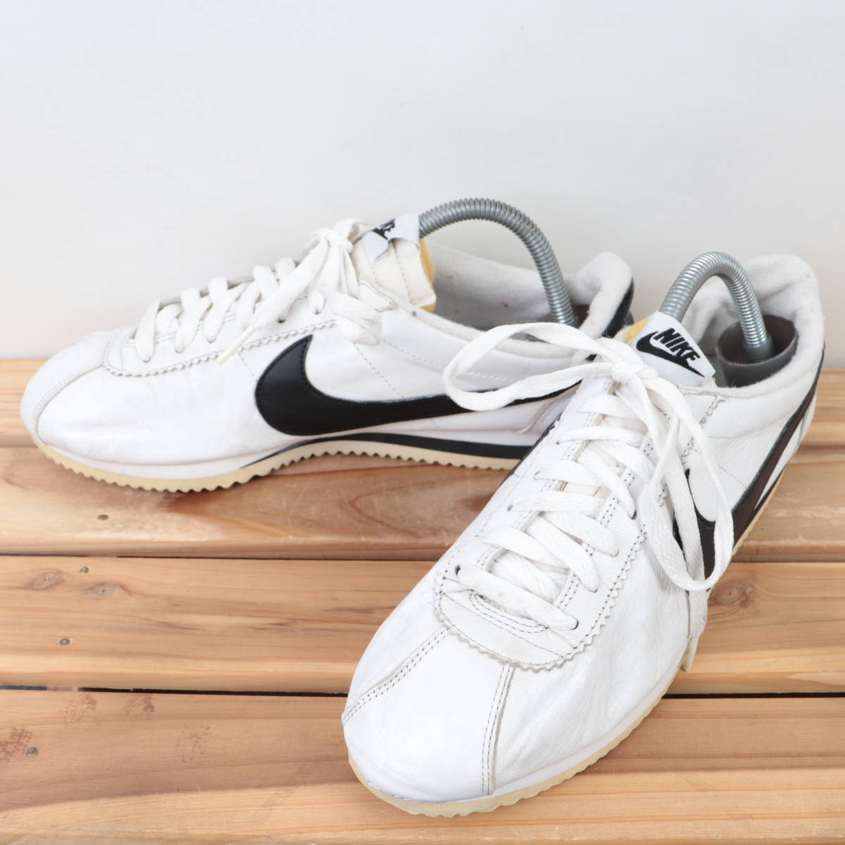 z150 ナイキ クラシック コルテッツ US8.5 26.5cm/白 ホワイト 黒 ブラック NIKE Classic Cortez メンズ スニーカー 中古_画像1