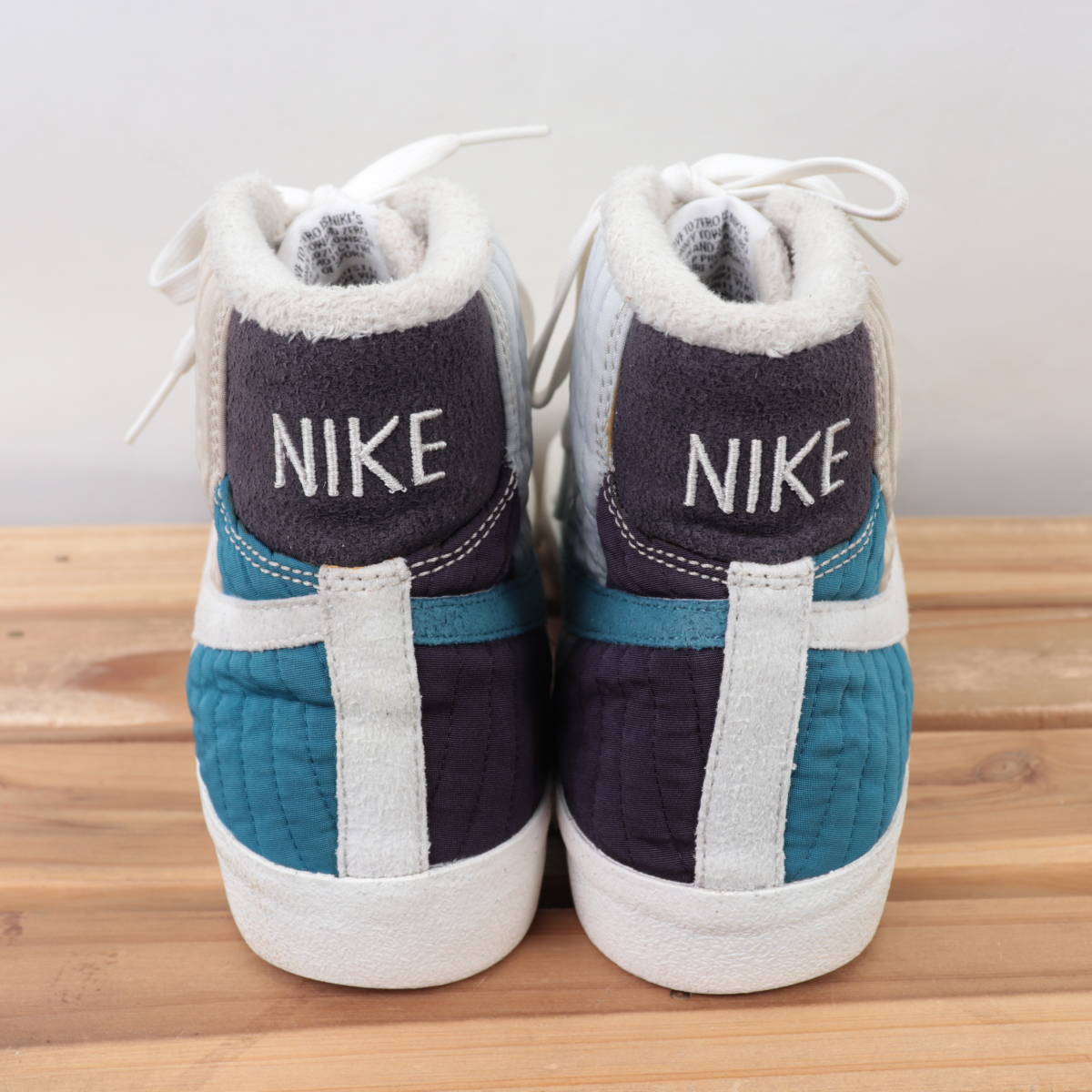 z176 ナイキ ブレーザー ミッド 77 プレミアム US8.5 26.5cm/ベージュ 紫 白 NIKE BLAZER MID 77 PREMIUM メンズ スニーカー 中古_画像5