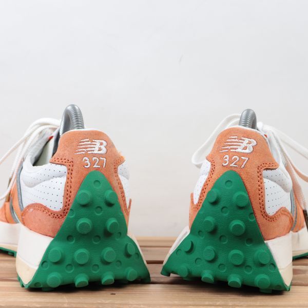 z373【MS327CBB】ニューバランス US7 25.0cm/白 ホワイト オレンジ 緑 グリーン newbalance メンズ ユニセックス スニーカー 中古_画像4