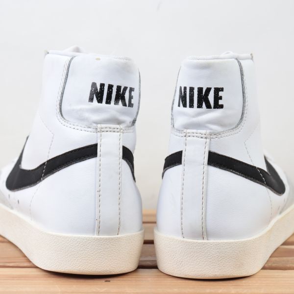 z501 ナイキ ブレーザー ミッド US8.5 26.5cm/白 ホワイト 黒 ブラック NIKE BLAZER MID 77 VNTG ブレザー メンズ スニーカー 中古_画像4