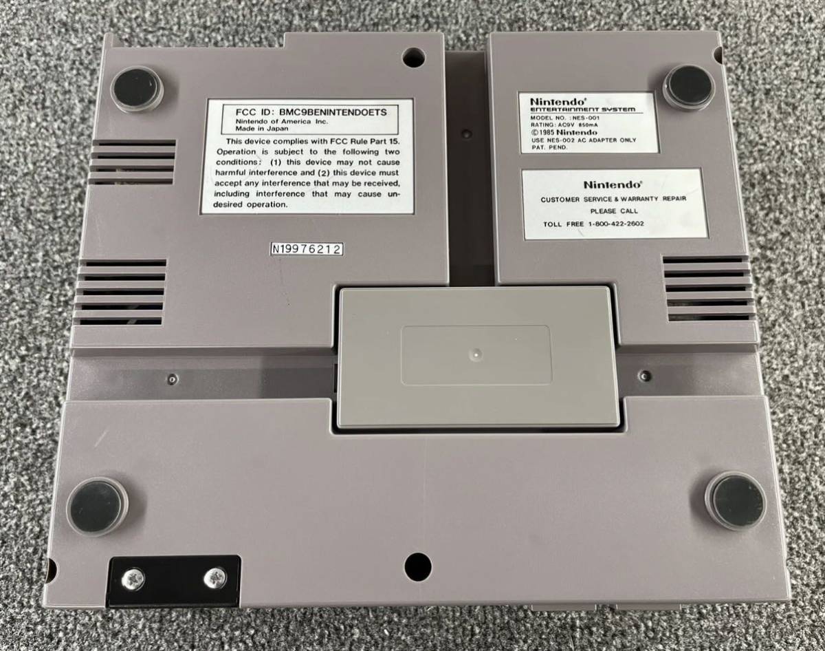 任天堂 エンターテイメントシステム NES 海外版 ファミコン本体 任天堂 エンターテイメントシステム NES 海外版 ファミコン本体
