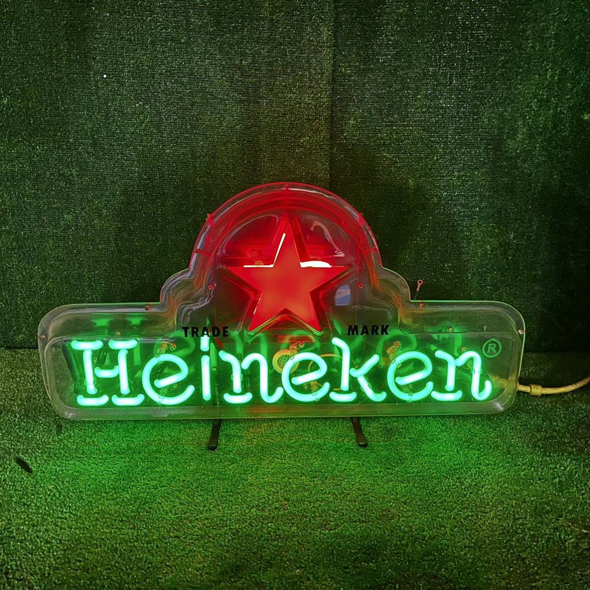 5-427】Heineken ハイネケン ネオン管 ネオン看板 電光看板 ネオンサイン 現状品の画像9