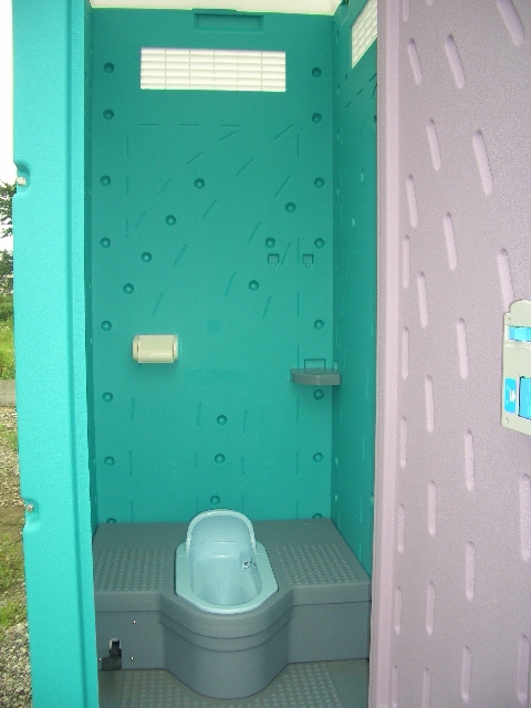 仮設トイレ新棟販売☆和式ペダル式軽水洗便槽付(東北~近畿 仮設トイレ新棟販売☆和式ペダル式軽水洗便槽付(東北~近畿