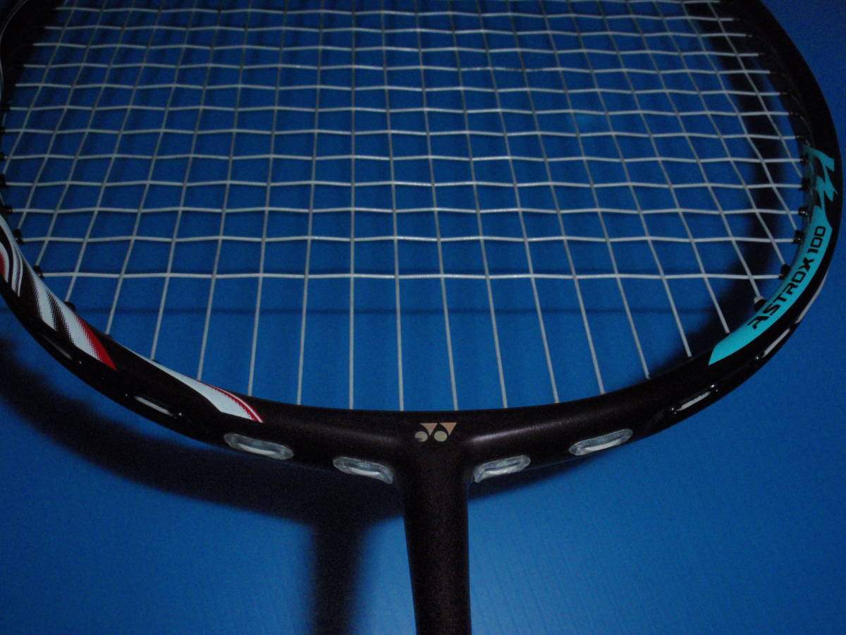 *美品 YONEX ヨネクス バドミントンラケット アストロクス ASTROX 100 ZZ / HYPER SLIM SHAFT !_画像8