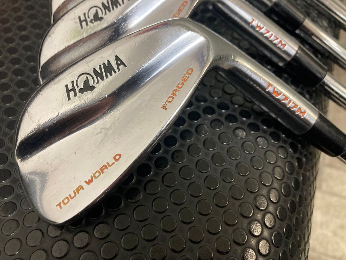 【週末値下げ】HONMA TW-717M 8本セットマッスルバックP〜3 ダイナミックゴールド　X100 激レア品