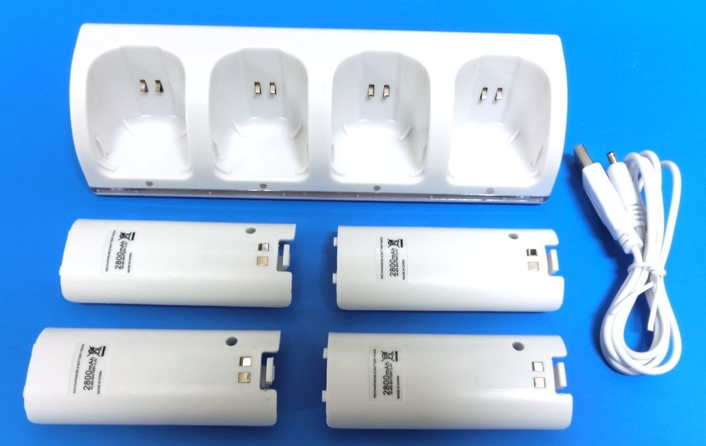 Wii double remote control Charge stand 4 ream ( white )( battery pack 4 piece attached )
