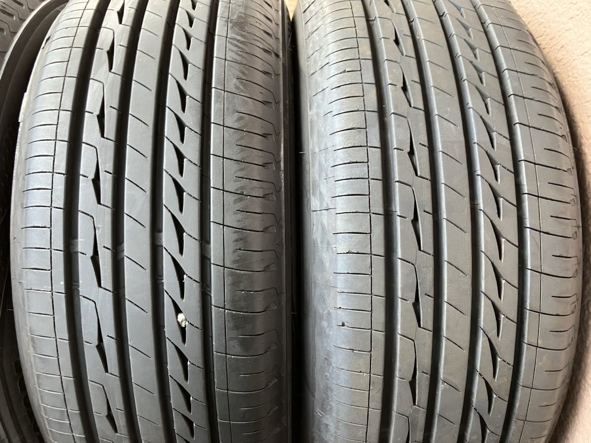 BSレグノ215/55R17 4本ブリヂストンREGNO GR-X2 ほぼ新品9.5分山以上使用僅か！極上品！傷小が1ヶ所有り手渡し引き取り可能 岐阜市から_画像2