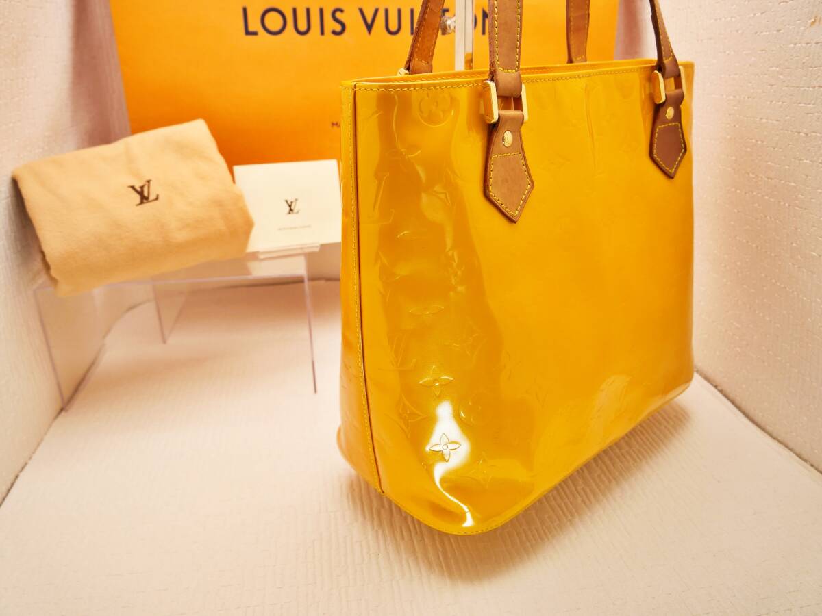 ★1円スタート 美品　LOUIS VUITTON/ルイヴィトン モノグラム・ヴェルニ　ヒューストン　ジョーヌ　　袋付き_画像4