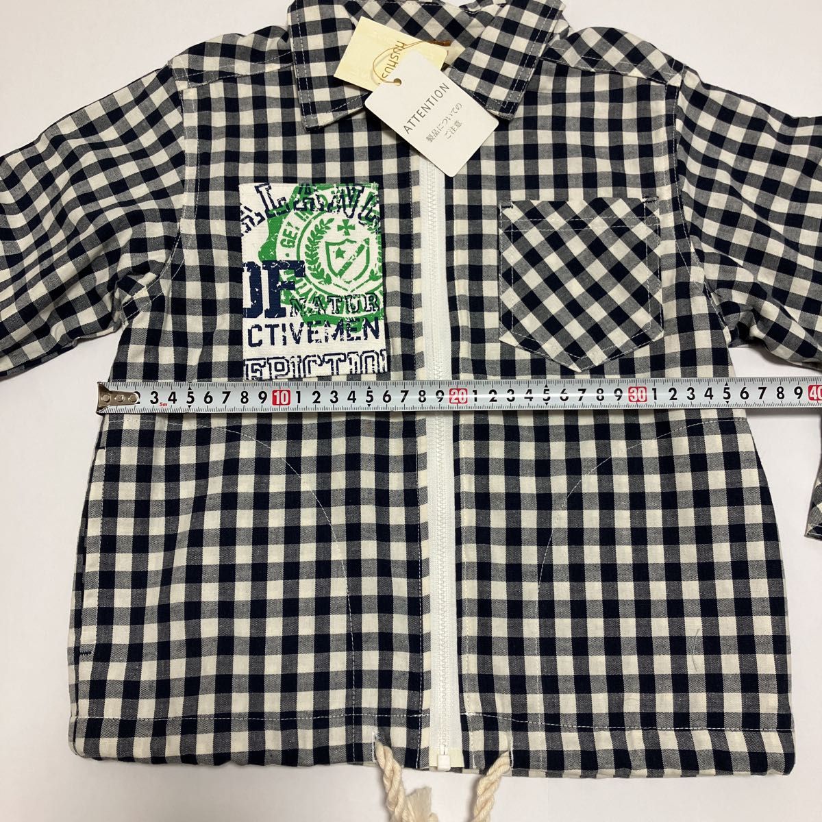 新品、未使用★ハッシュアッシュ　HUSHUSH ジップジャケット　キッズ服　サイズ110 春服