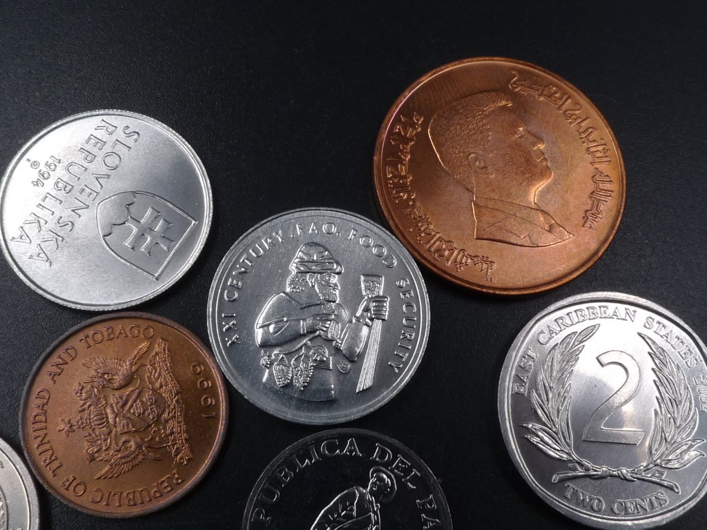 世界貨幣12枚 硬貨 モザンビーク トリニダードトバゴ マラウイ トルコ ハイチ ヨルダン リベリア シエラレオネ 東カリブ パラグアイ コインの画像2